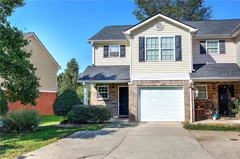 108 Avalon Dr, Calhoun, GA 30701