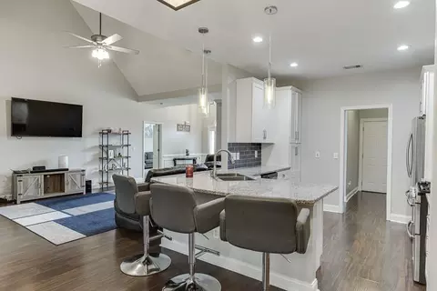 Kitchen - 408 Big Leaf Walk, Mcdonough, GA 30253 photo 3 of 8