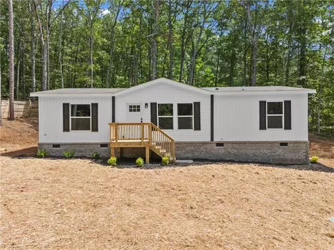 115 Deer Trl, Dawsonville, GA 30534