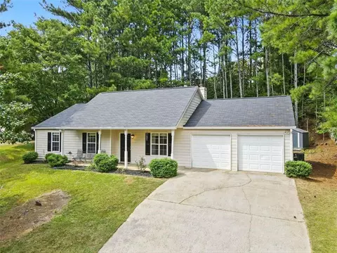 502 E Lake Ct, Woodstock, GA 30188