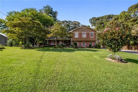 1721 Driftwood Pl, Snellville, GA 30078