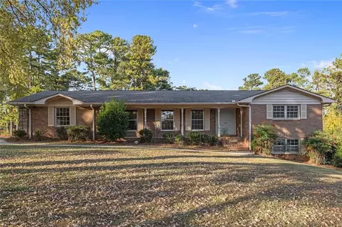 381 Chicopee Dr NE, Marietta, GA 30060