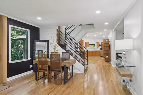 120 Huntcliff Pt, Atlanta, GA 30350