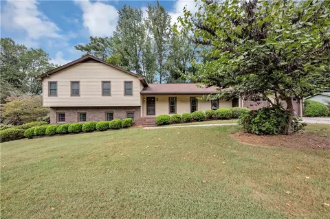101 Early Parkway Dr SE, Smyrna, GA 30082