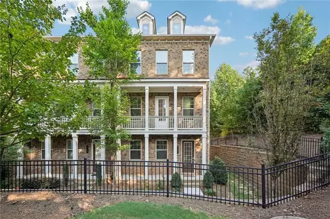 747 Topsail Ln, Alpharetta, GA 30005
