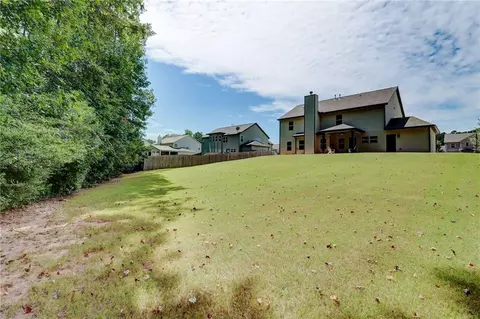 Exterior - 810 Relic Rdg, Hampton, GA 30228 photo 6 of 12