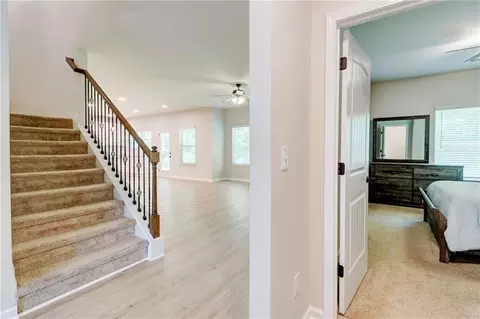 Entry Way - 810 Relic Rdg, Hampton, GA 30228 photo 10 of 17