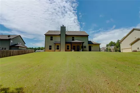 Exterior - 810 Relic Rdg, Hampton, GA 30228 photo 5 of 12