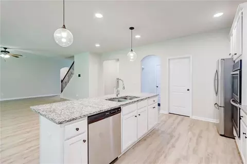 Kitchen - 810 Relic Rdg, Hampton, GA 30228 photo 2 of 2