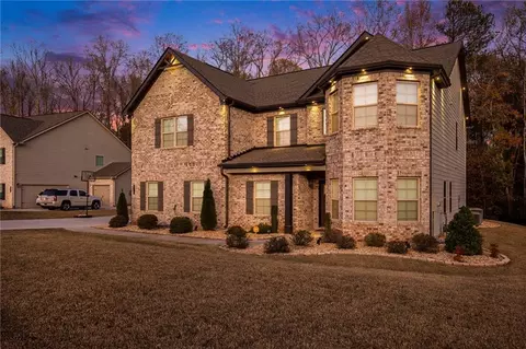 Exterior - 810 Relic Rdg, Hampton, GA 30228 photo 10 of 12