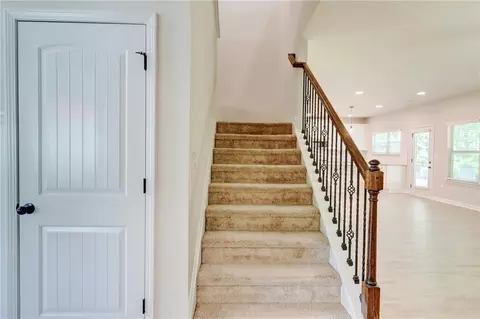 Entry Way - 810 Relic Rdg, Hampton, GA 30228 photo 11 of 17