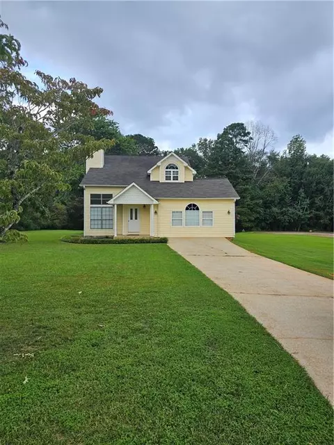 105 Dogwood Trail Dr, Stockbridge, GA 30281