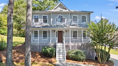 597 Farmbrook Trl NE, Kennesaw, GA 30144