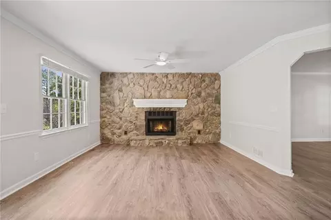597 Farmbrook Trl NE, Kennesaw, GA 30144 photo 16