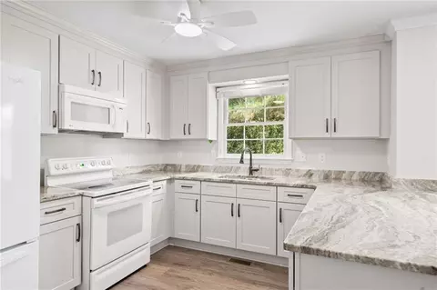 597 Farmbrook Trl NE, Kennesaw, GA 30144 photo 22