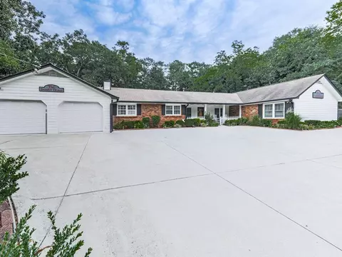 3605 Shallowford Rd, Marietta, GA 30062