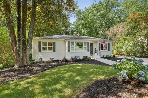 1600 Belle Isle Cir, Atlanta, GA 30329