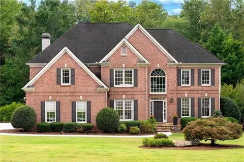 2070 Bluffton Way, Roswell, GA 30075