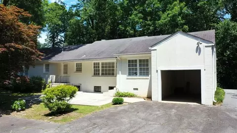 3728 Peachtree Dunwoody Rd SE, Atlanta, GA 30342