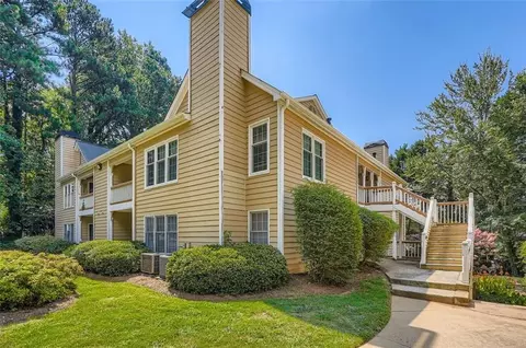 2801 Vineyard Way SE, Smyrna, GA 30082