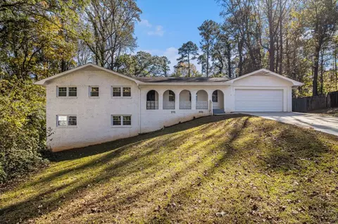 968 Oak Springs Ct, Stone Mountain, GA 30083