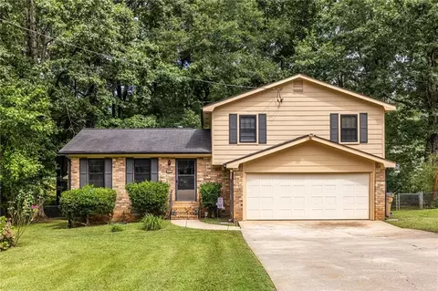 230 Carriage Cir, Stockbridge, GA 30281