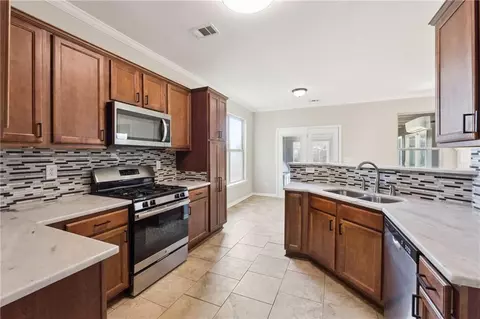 4940 Rapahoe Trl, Atlanta, GA 30349