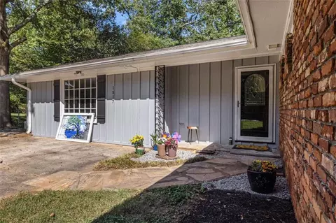 1517 Vancouver Dr, Tucker, GA 30084