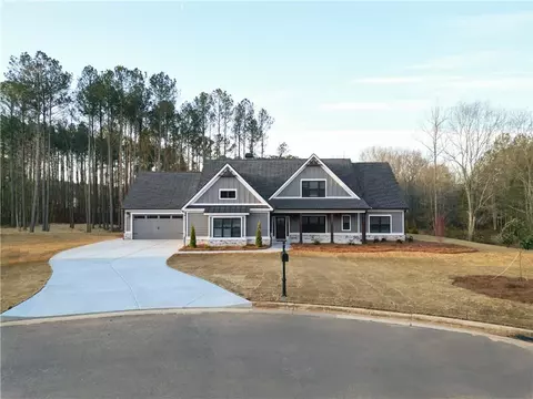 2321 Pebble Trl, Monroe, GA 30656