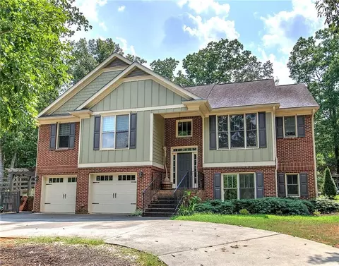 40 Heartwood Dr SW, Cartersville, GA 30120