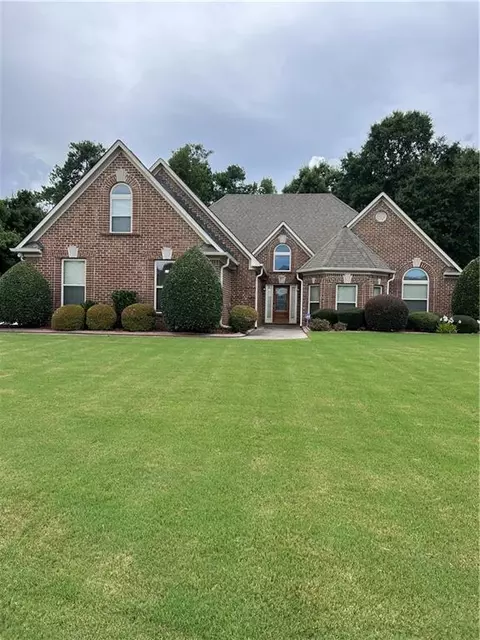 604 Par Three Ln, Hampton, GA 30228