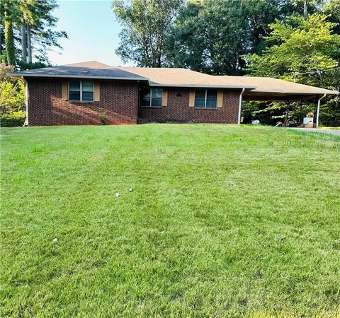 3311 Spreading Oak Dr, Atlanta, GA 30311