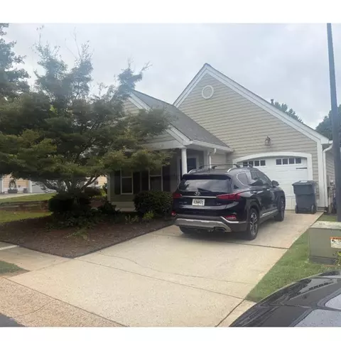 5052 Kathryn Glen Dr, Acworth, GA 30101