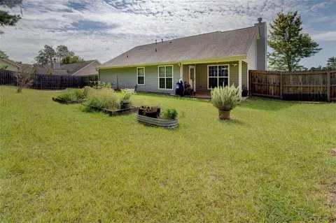 Exterior - 140 Ridge Pointe Dr, Covington, GA 30016 photo 5 of 6