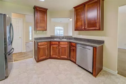 Kitchen - 140 Ridge Pointe Dr, Covington, GA 30016 photo 1 of 2
