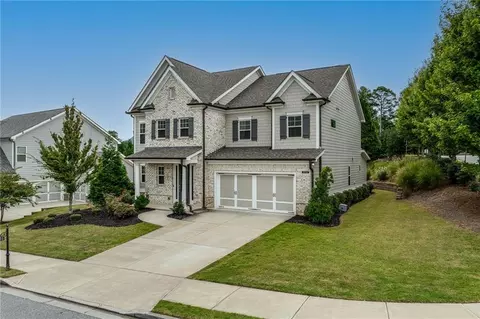 3310 Valleyway Rd, Cumming, GA 30040