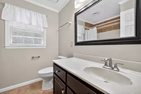 Bath - 82 Cedar Blf, Winder, GA 30680 photo 4 of 5