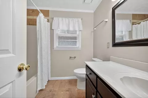 Bath - 82 Cedar Blf, Winder, GA 30680 photo 3 of 5
