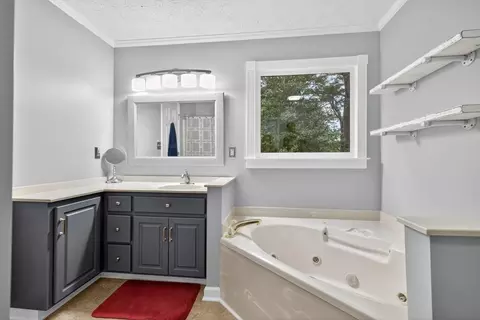 Bath - 82 Cedar Blf, Winder, GA 30680 photo 2 of 5
