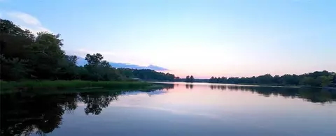 1382 Lake Crest Dr, Sparta, GA 31087