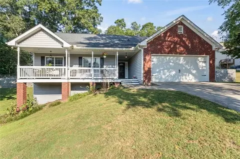 1288 Fly Rod Ln, Loganville, GA 30052