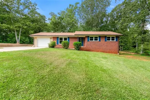 2921 Hill Cir, Dacula, GA 30019