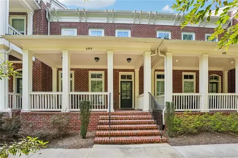 689 Brennan Dr, Decatur, GA 30033
