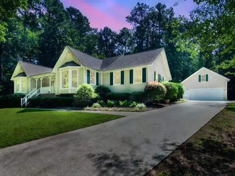 469 Kimberly Ct, Mcdonough, GA 30252