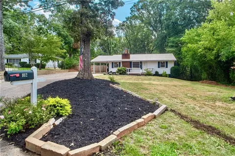 102 Wildwood Cir, Gainesville, GA 30501