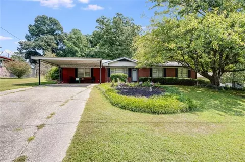 6906 Cherry Cir, Lithia Springs, GA 30122