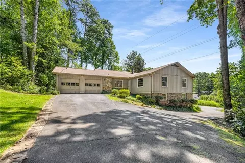 872 Bayliss Dr, Marietta, GA 30068