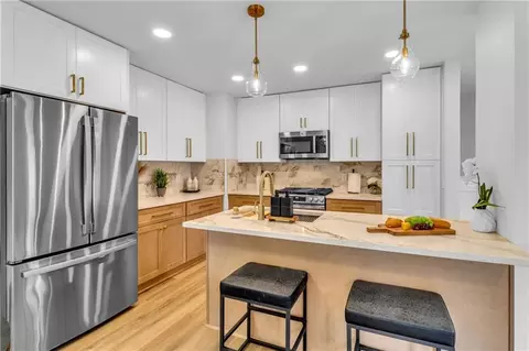 1015 Creatwood Cir SE, Smyrna, GA 30080