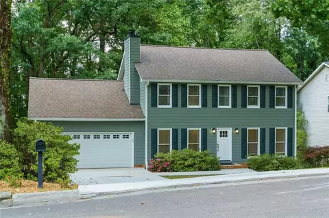 145 Ansley Ct, Roswell, GA 30076