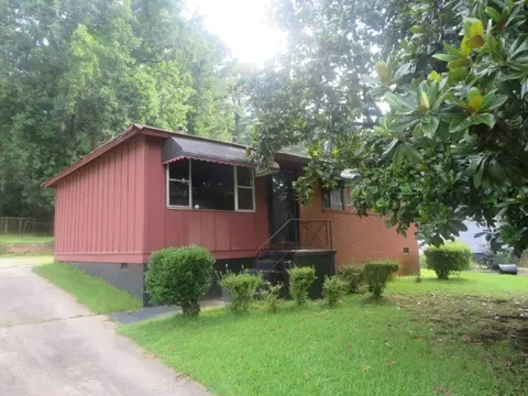 2353 Clarissa Dr NW, Atlanta, GA 30318